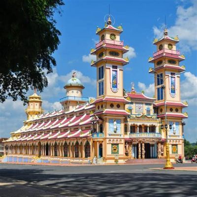 Cao Dai Temple: Bir Dini ve Mimari Şaheserin Büyüsü!